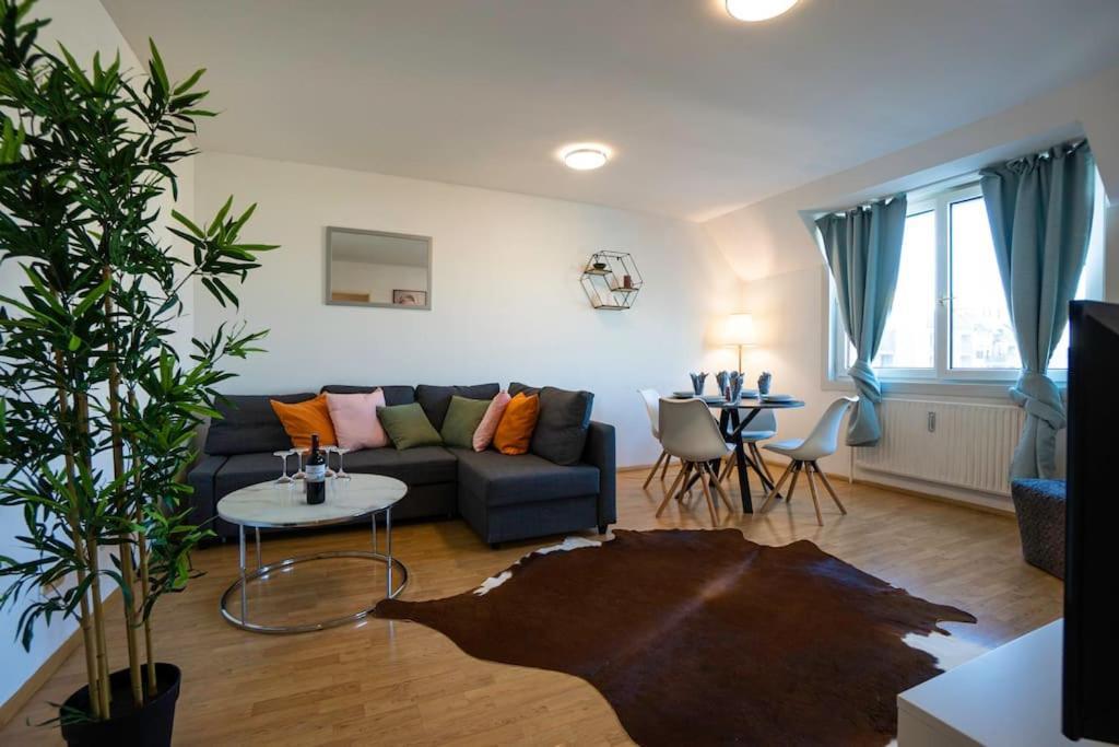 Stylish 2 Floor Penthouse • 15 Min To Center Appartamento Vienna
