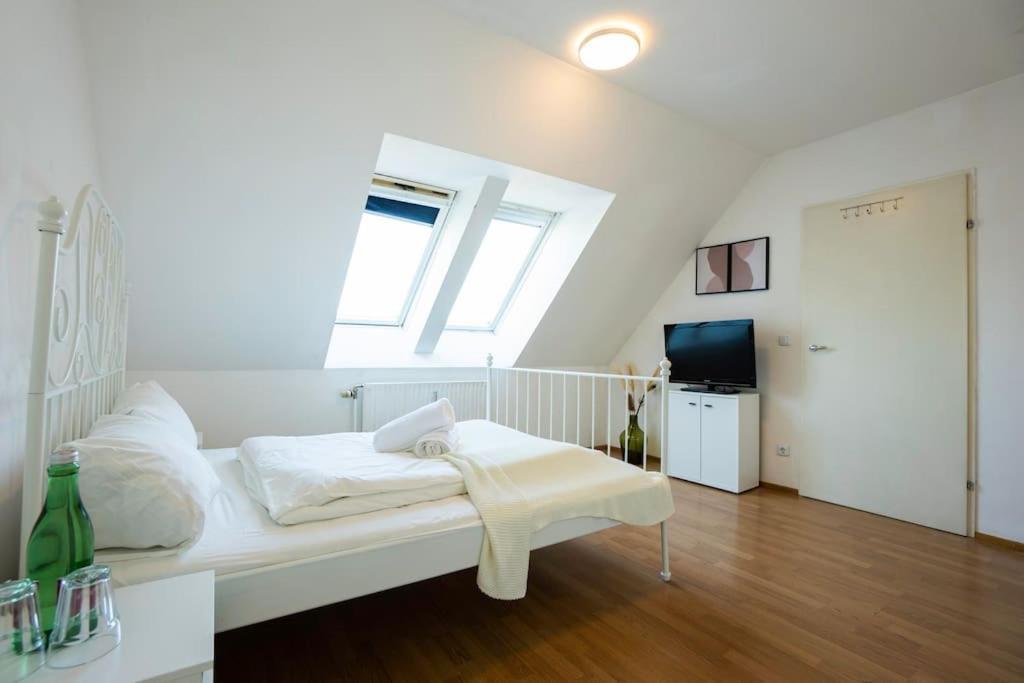 Stylish 2 Floor Penthouse • 15 Min To Center Appartamento Vienna